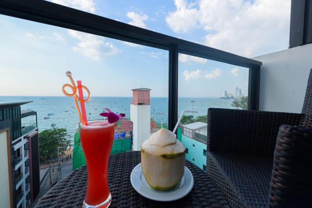 Deep Blue Z10 Hotel Pattaya Bagian luar foto